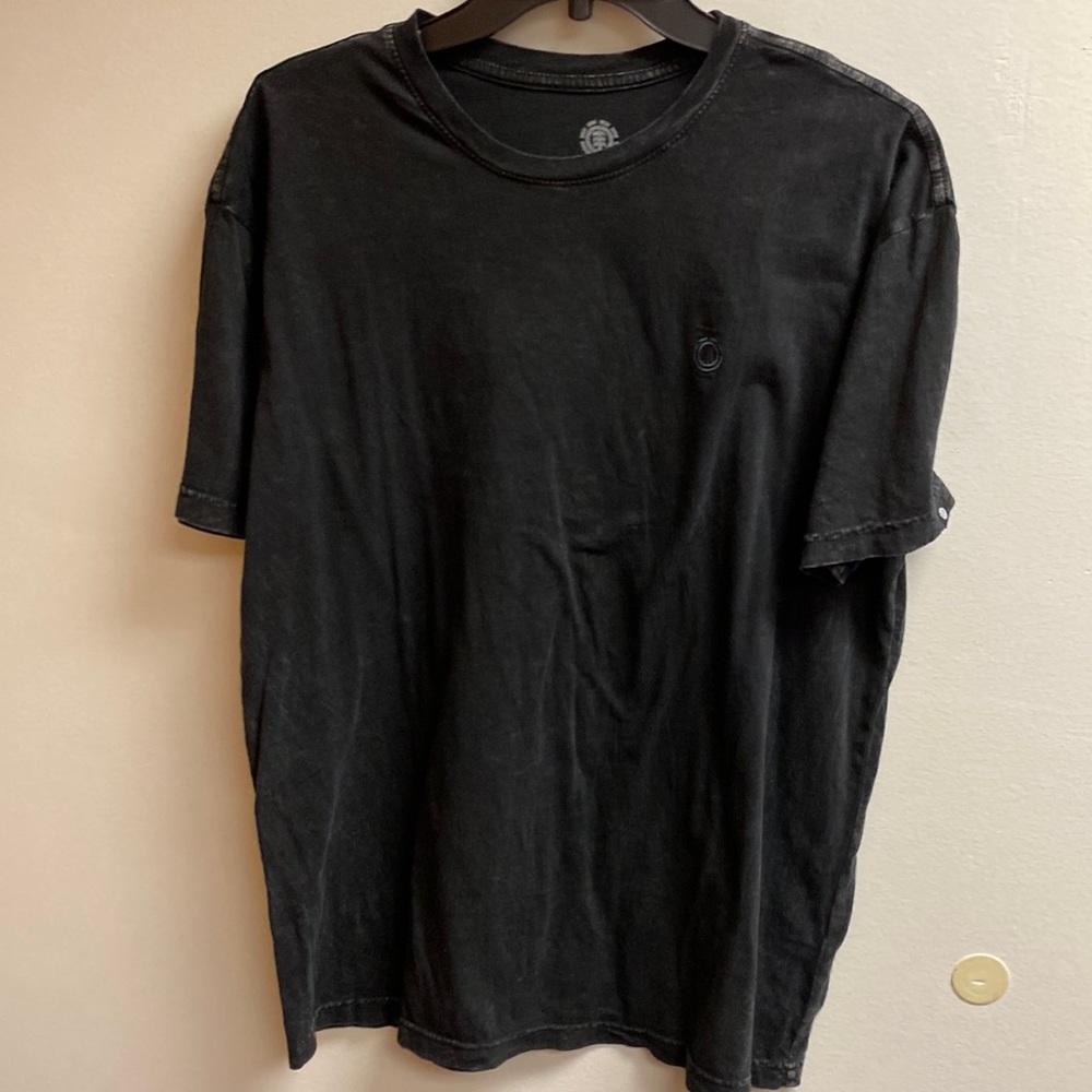 NWOT Element size large t-shirt in vintage black